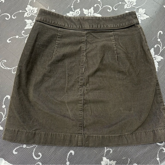 Aritzia Wilfred Free Karmen Corduroy Front Button Mini Brown Skirt Sz 2 - Picture 3 of 9